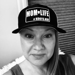 Meet your Posher, Holly